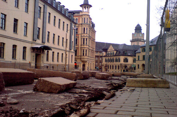 Neundorfer Straße ab sofort gesperrt – Bauarbeiten haben begonnen