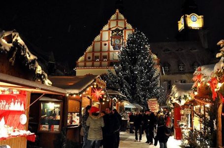 Der Plauener Weihnachtsmarkt in der Altstadt. Foto: Spitzenstadt.de/Archiv