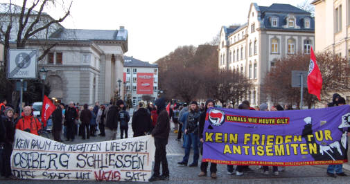 Demonstration in Plauen gegen „Oseberg“ Laden. Foto: Reißmann