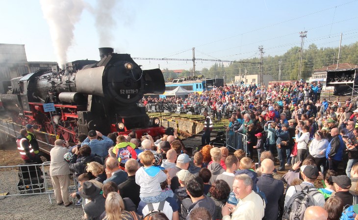 Tag der Eisenbahn: Dampfzugsonderfahrt nach Cheb 