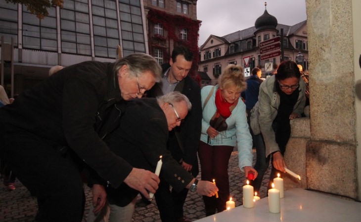 Plauen erinnert mit Kerzen an den Wende-Herbst