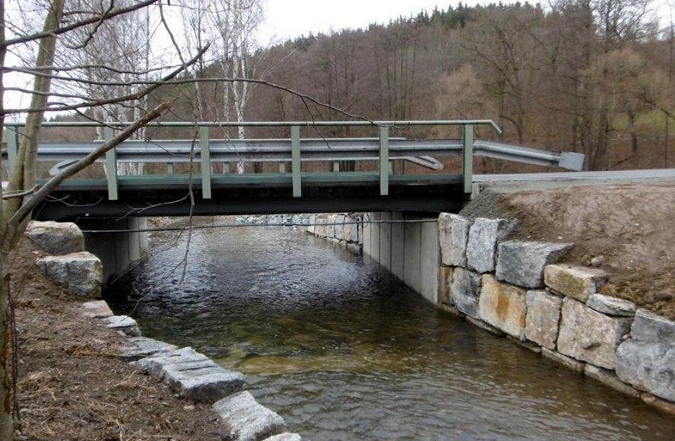 Hundsgrün: Zerstörte Brücke ist wieder befahrbar 