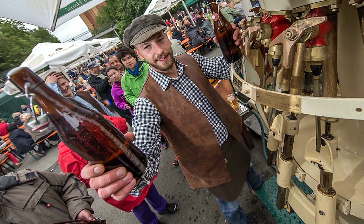 Plauen feiert beim Brauereifest sein Sternquell 