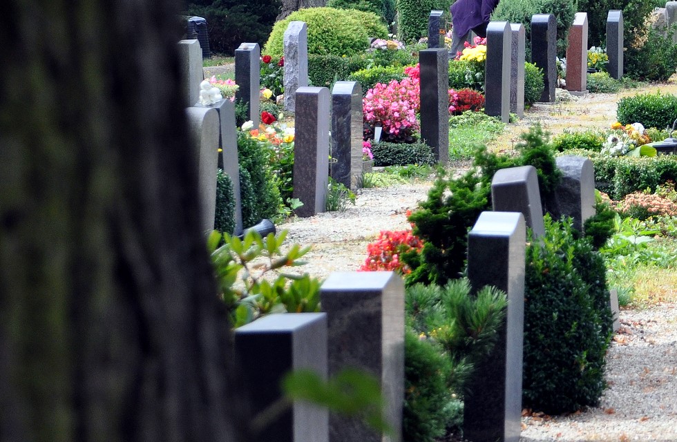 Friedhof in Plauen verschandelt 