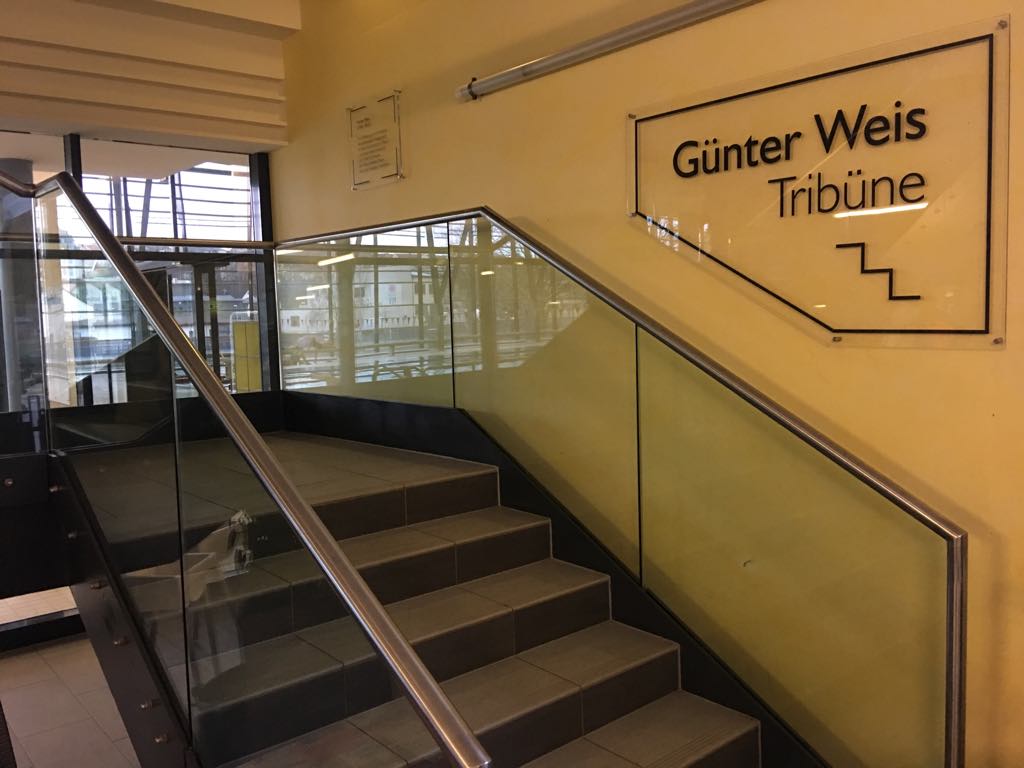 Günter_Weis-Tribüne-Plauen-Vogtland-Stadtbad