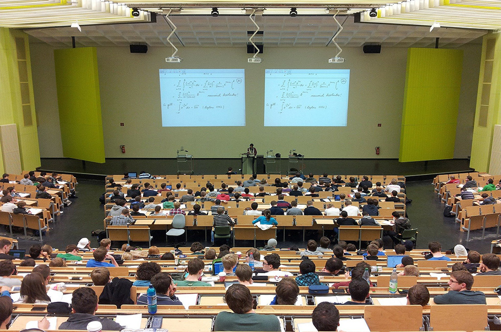 Studium-Universität-studieren-Uni-Abitur-Spitzenstadt-Plauen-Vogtland-Vorlesungssaal