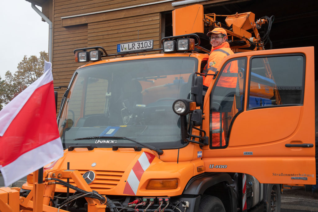 Straßenwärter Sebastian Heinz. Foto: Vogtlandkreis