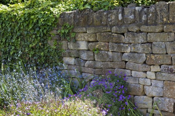 Braucht man für eine Gartenmauer eine Genehmigung?