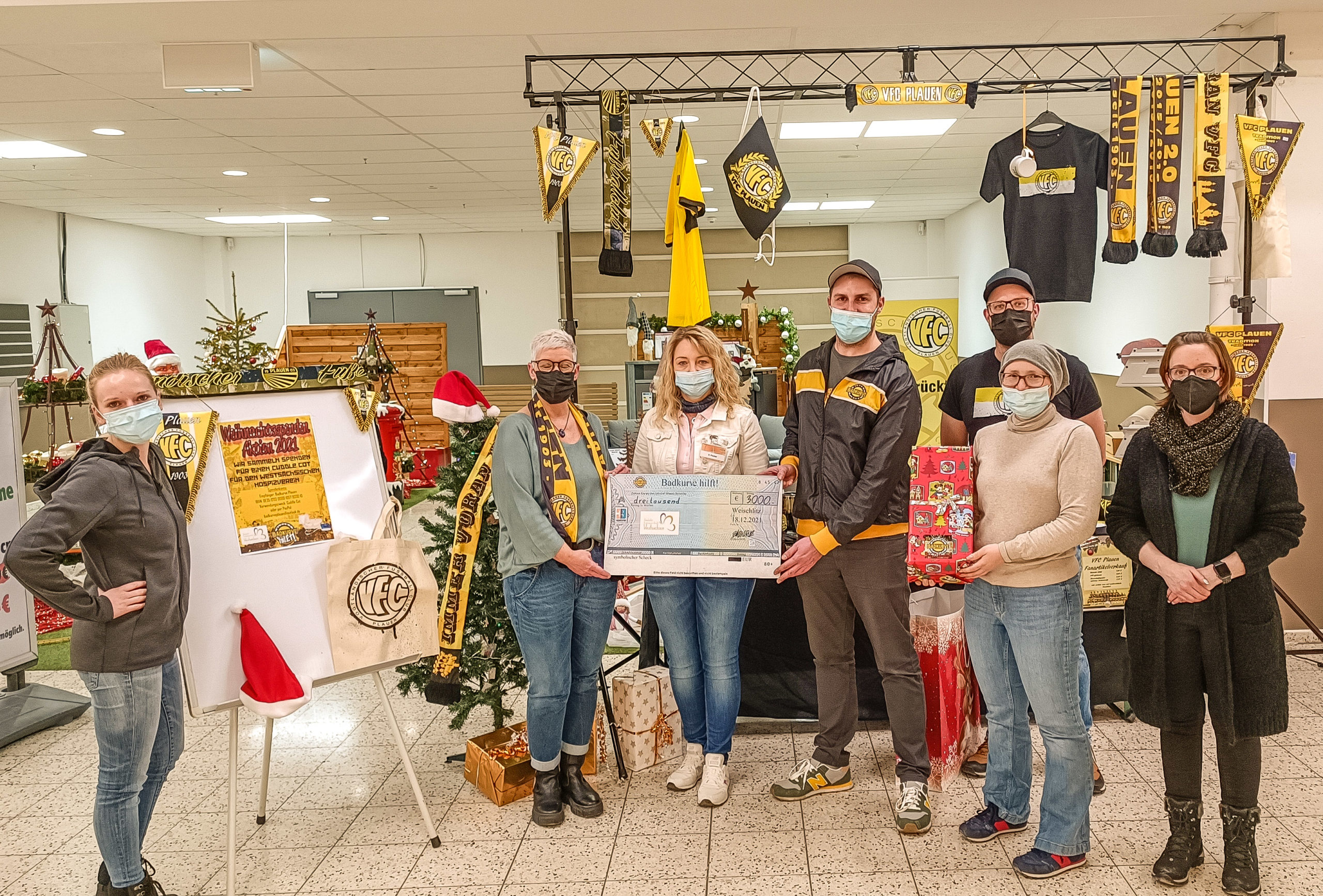 Spendenübergaben an die Vereine. Foto: Badkurve Plauen