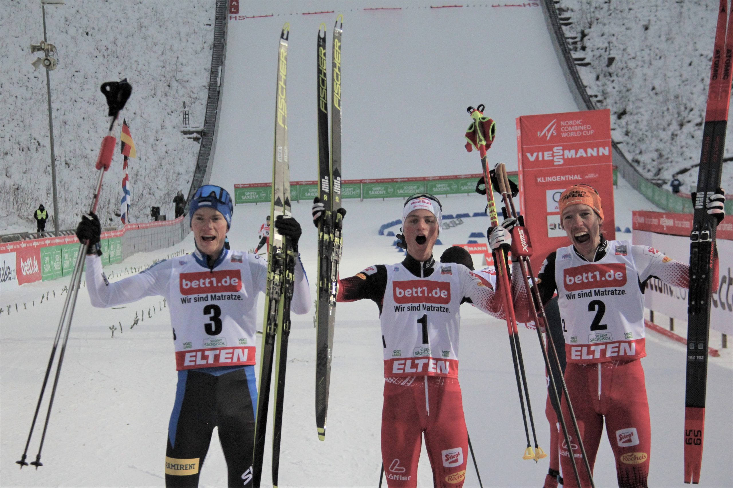 Johannes Lamparter mit Start-Ziel-Sieg in Klingenthal