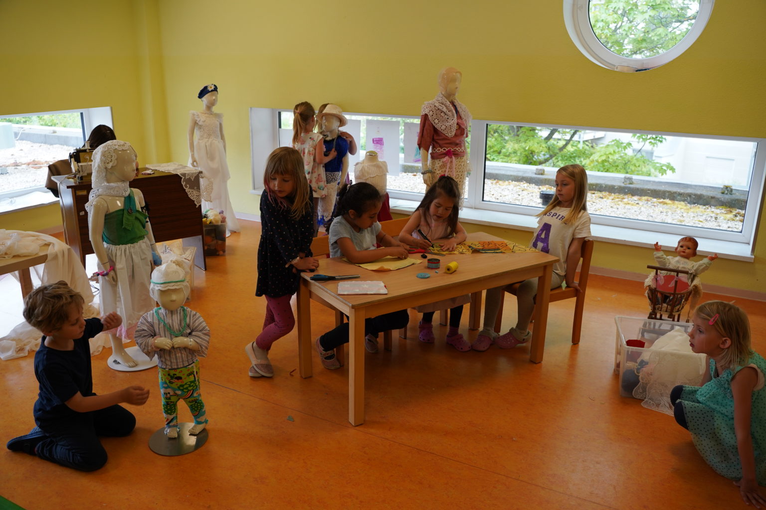  Foto zu Kindergartenkinder in Plauen werden zu Designern – Spitzenstadt.de 
