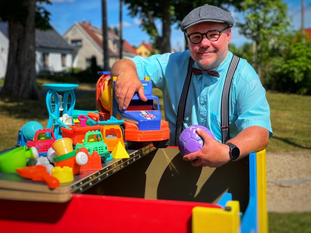 Sandspielzeugkisten für Plauens Spielplätze. Foto: Dachverband Stadtmarketing Plauen e.V.