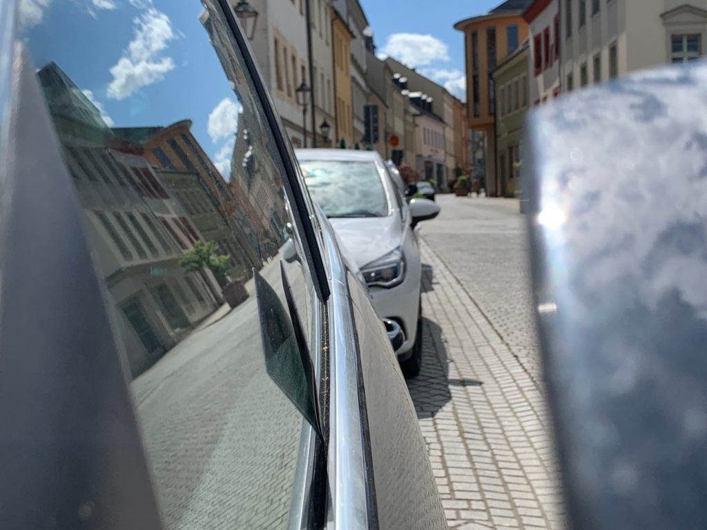 Kärtchen-Verteiler in Plauen auf frischer Tat ertappt. Foto: Spitzenstadt.de