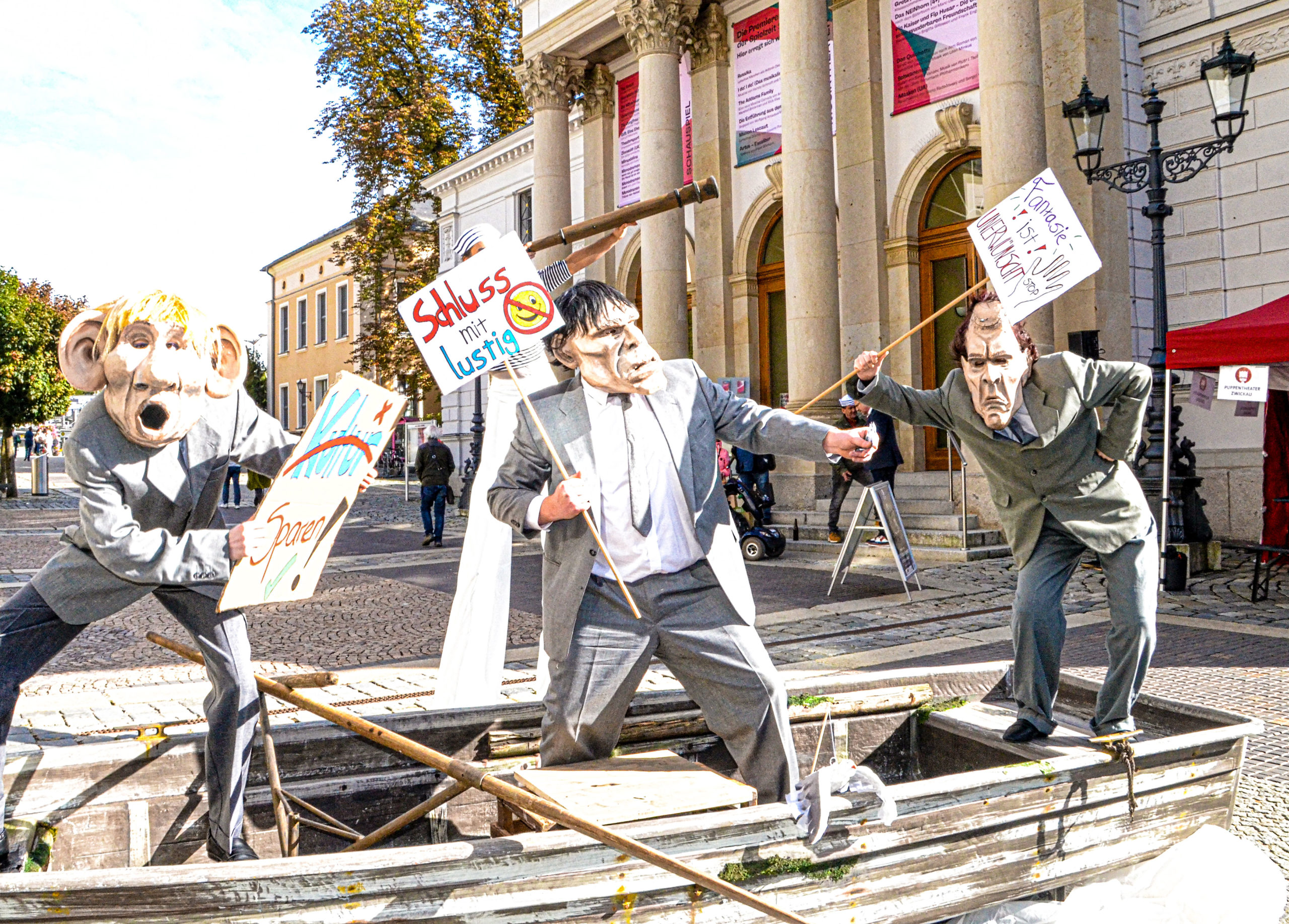 Zwickauer Puppen tanzen in Plauen