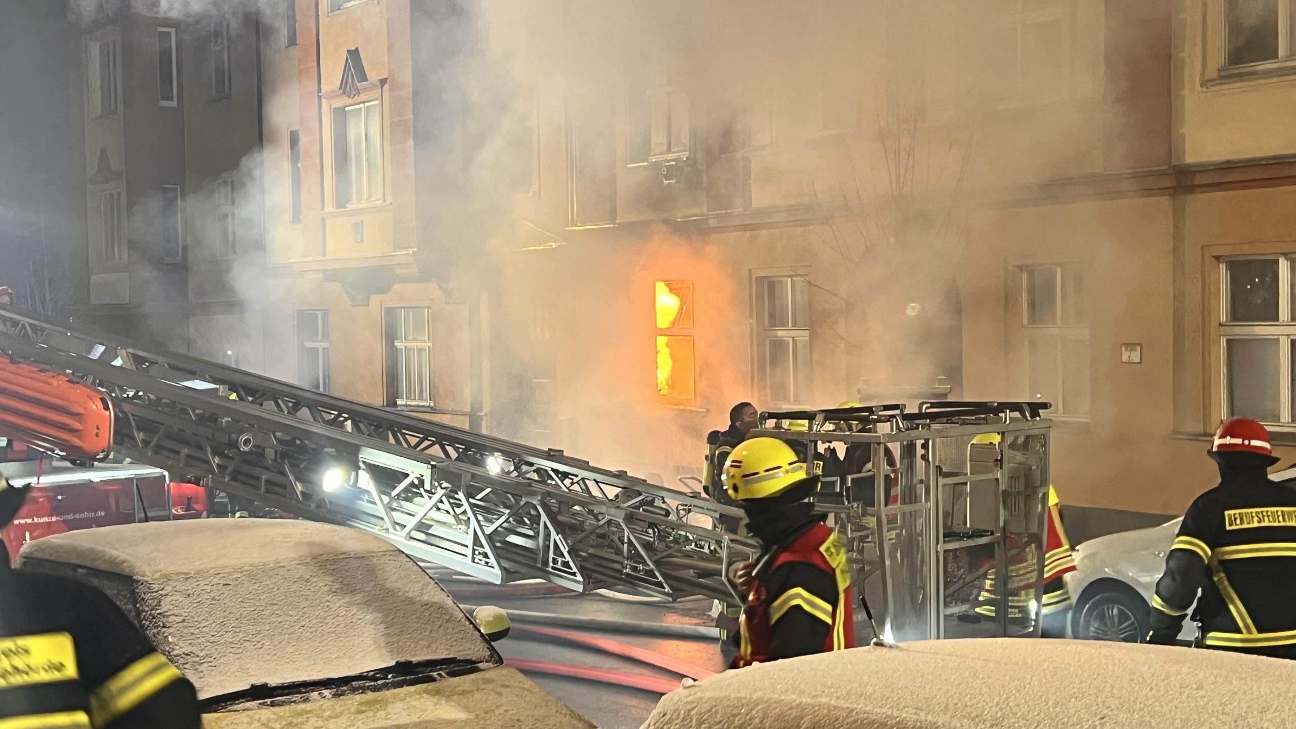 Mehrere Verletzte bei Brand in Plauen. Foto: S. Höfer