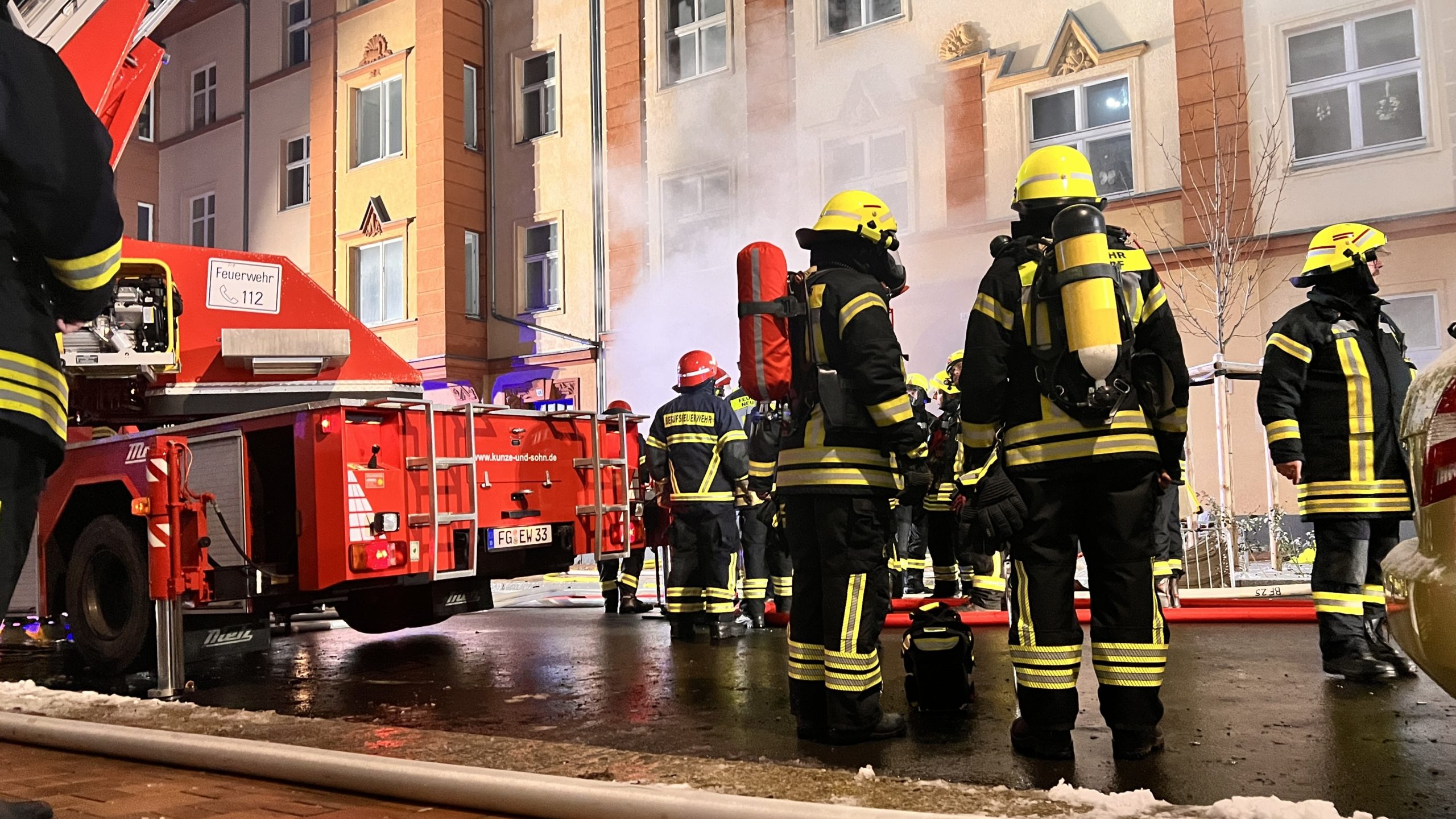 Mehrere Verletzte bei Brand in Plauen. Foto: S. Höfer