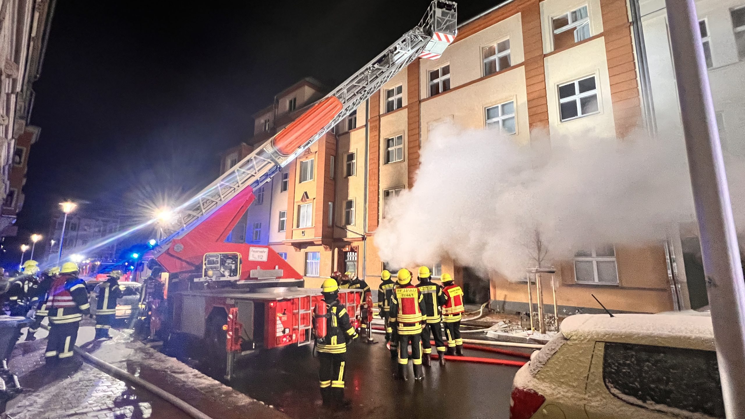 Mehrere Verletzte bei Brand in Plauen. Foto: S. Höfer