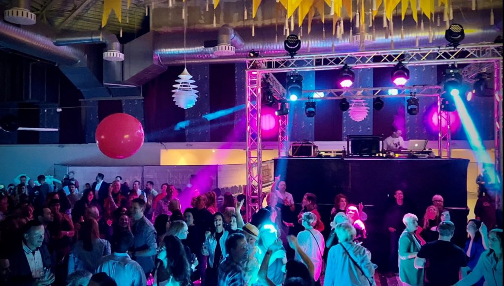 Die Plauener Tanznacht - Eine Nacht im Discofieber