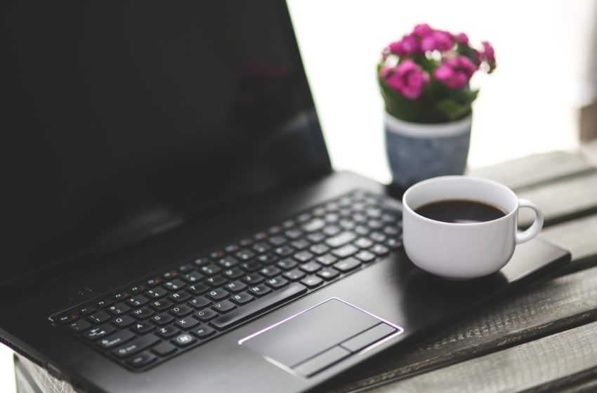 Arbeiten im Homeoffice. Foto: kaboompics/Pixabay.com