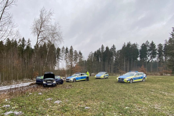 Drei Tatverdächtige nach Flucht durchs Vogtland gestellt