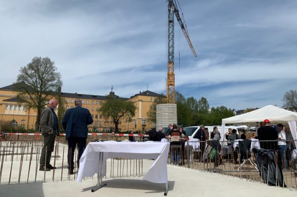 Grundstein für neue Dreifeldsporthalle in Plauen gelegt