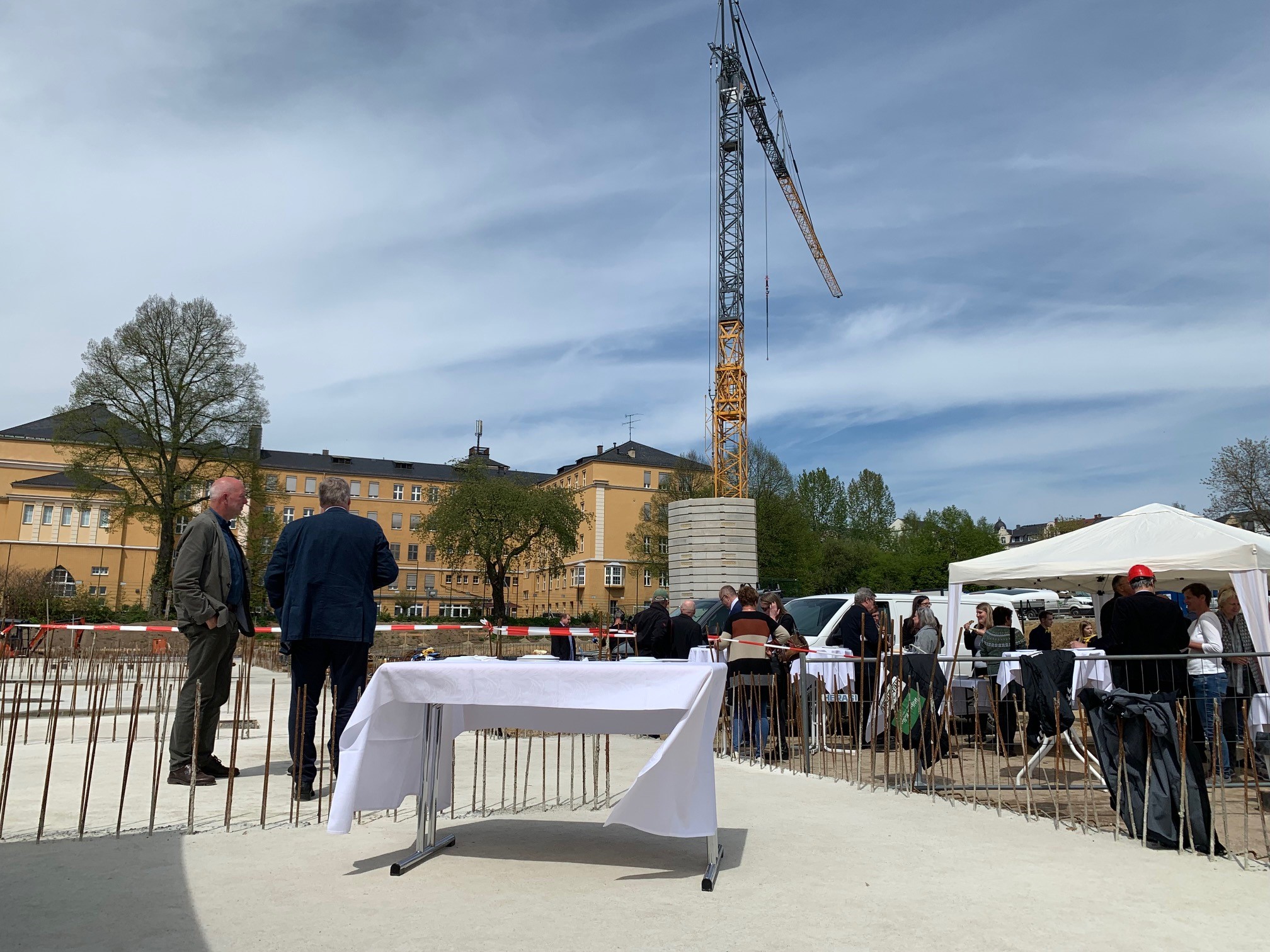 Grundstein für neu Dreifeldturnhalle in Plauen gelegt