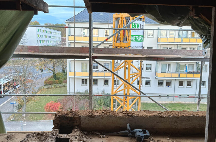 Kernsanierung der Karlstraße 4 und 6 kommen gut voran. Foto: WbG Plauen
