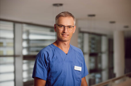 Der Neue fürs Herz: Dr. med. Christian Bietau ist neuer Chefarzt der Klinik für Kardiologie und Angiologie Quelle: Helios Vogtland-Klinikum Plauen