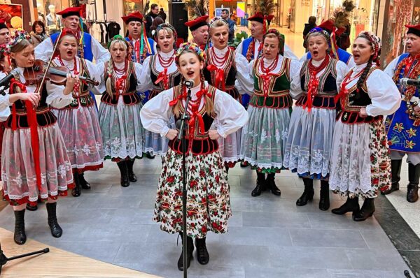 Polnische Folklore zum 28. Europäischen Bauernmarkt