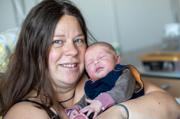 Baby kommt in Plauen vorm Krankenhaus zur Welt