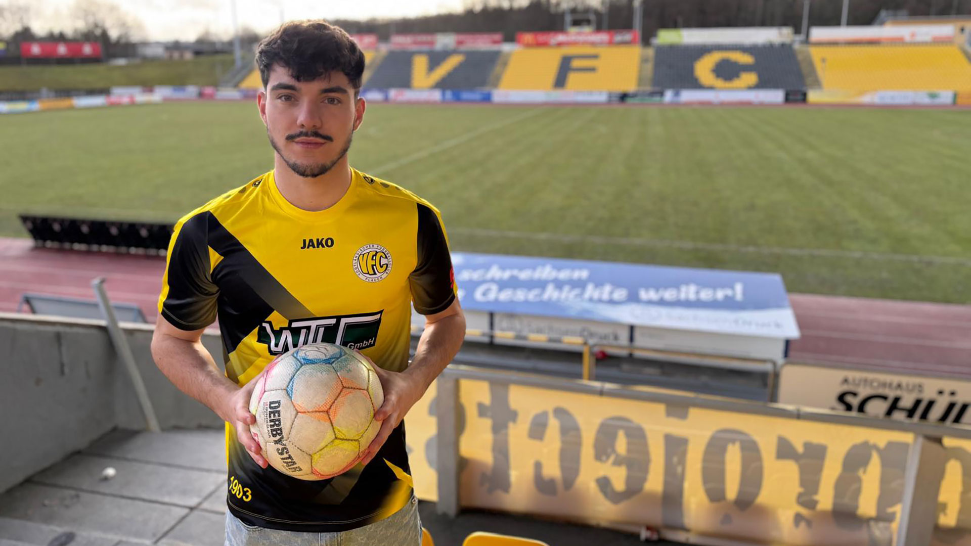 VFC Plauen verpflichtet Mittelstürmer Daniel Gerstmayer