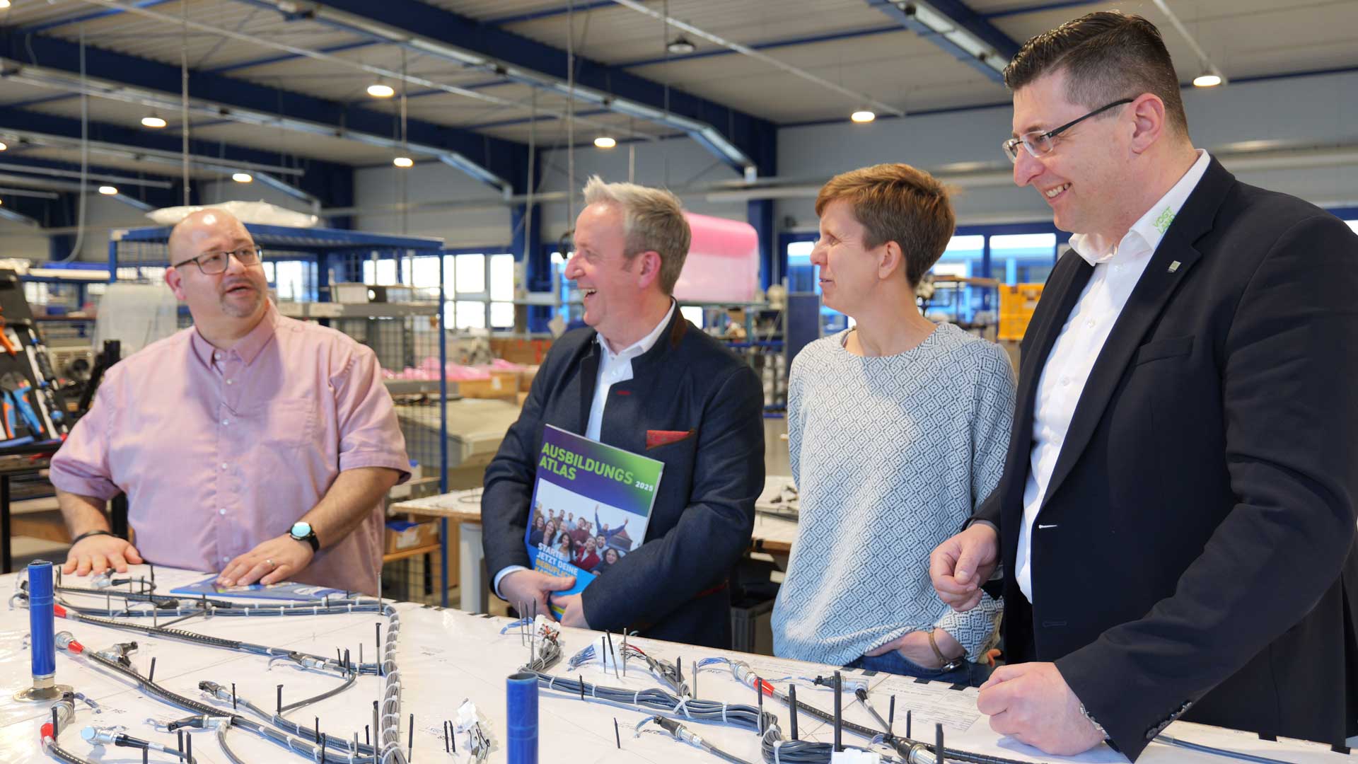 Kabel für mehr als 300 Kunden weltweit – Unternehmen aus Klingenthal sucht junge Talente
