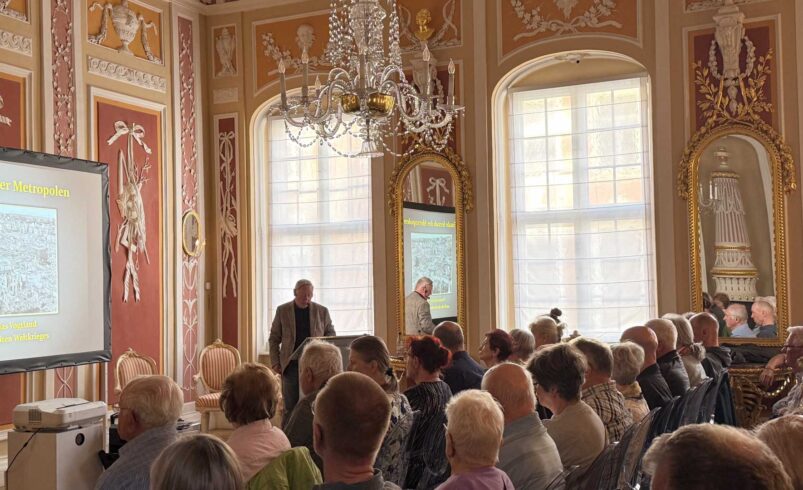 Gert Naumann hält ausverkaufte Vorträge im Vogtlandmuseum Plauen. Foto: A. Hellgoth