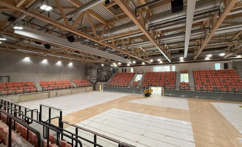 Ein Einblick in die Bauarbeiten der Dreifeldhalle neben dem Lessing Gymnasium Plauen. Foto: A. Hellgoth