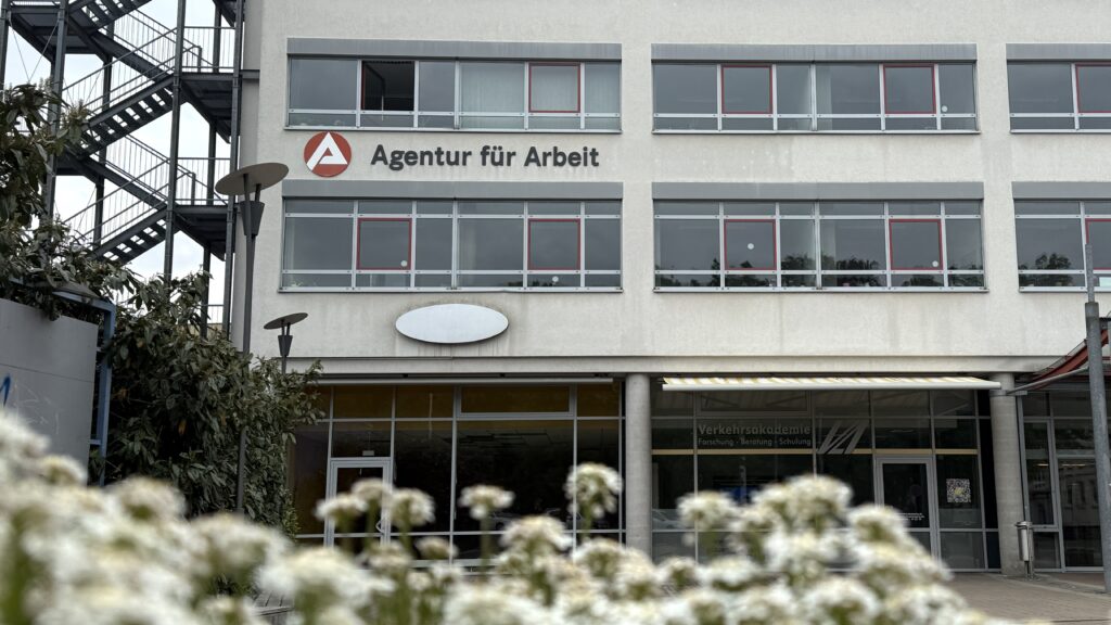 Die Agentur für Arbeit in der Plauener Innenstadt. Foto: A. Hellgoth
