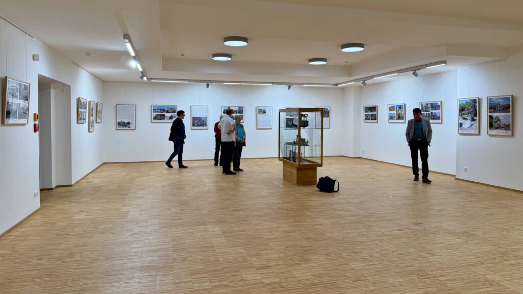 Die Ausstellung im Rathausfoyer. Foto: A. Hellgoth