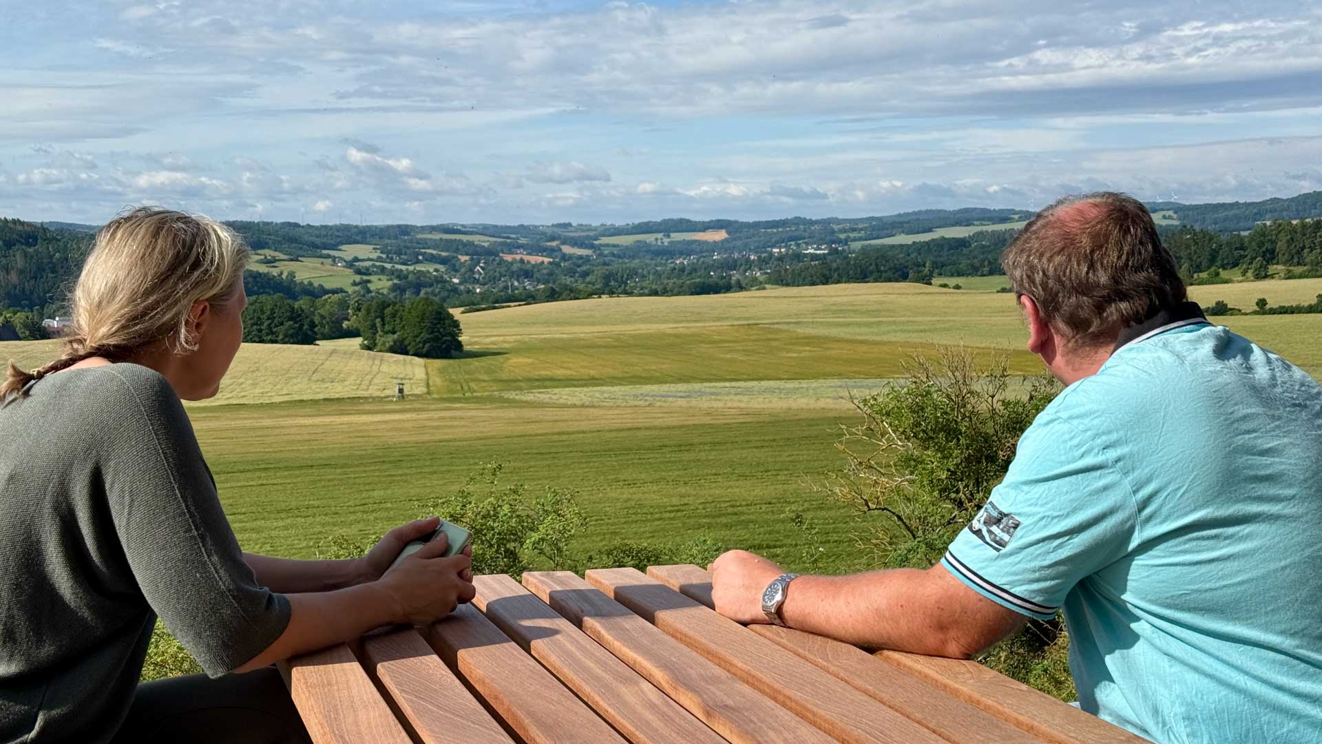 Ausblick vom Rastplatz auf der Grünanlage "Am Steinbruch". Foto: A. Hellgoth