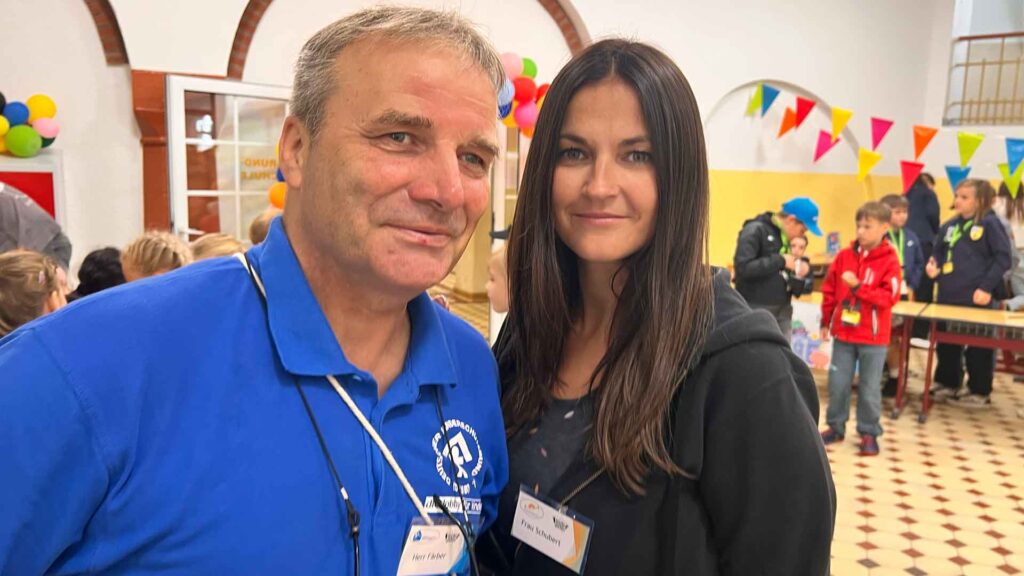 Von Anfang an dabei: Andreas Färber rief zusammen mit Maria Schubert die Kinderstadt Plauen ins Leben. Während in diesem Jahr 360 Kinder bei dem Planspiel aktiv waren, starteten 2020 25 Ferienkinder in die aktive Ferienwoche. Foto: Sebastian Höfer
