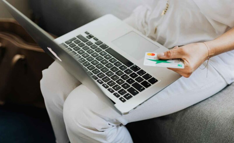 Im Internet stehen heutzutage dem Nutzer verschiedene Zahlungssysteme mit unterschiedlichen Eigenschaften zur Verfügung. Foto: Pexels.com
