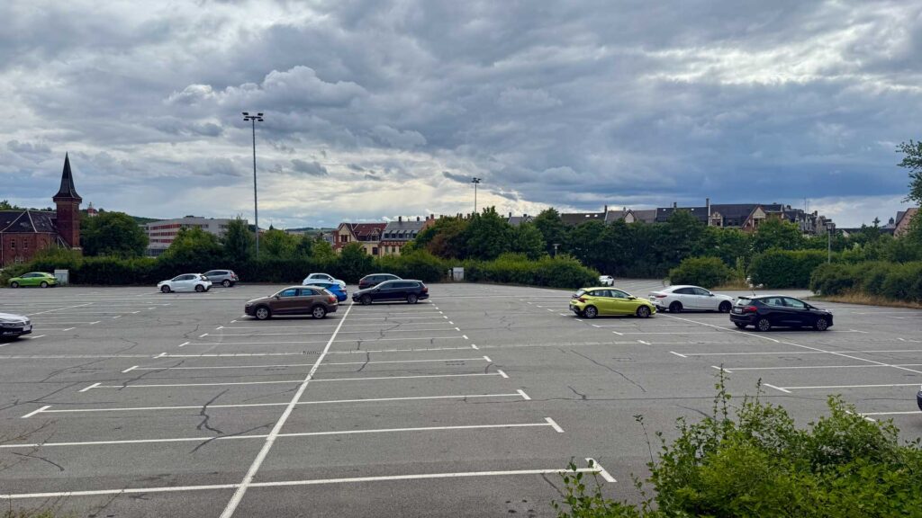 Parkplätze am Festplatz der Festhalle Plauen. Foto: A.Hellgoth