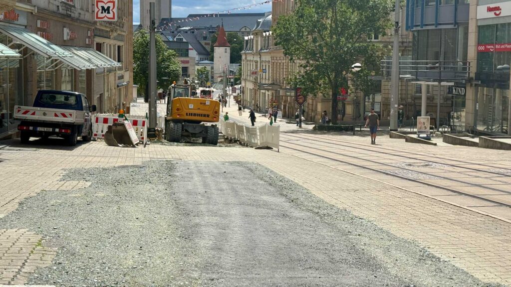 Bauarbeiten auf der Bahnhofstraße in Plauen. Foto: A.Hellgoth