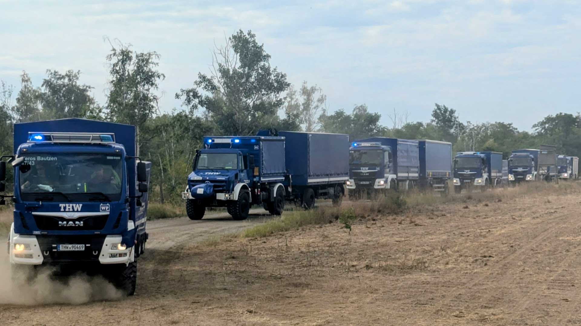 Aufbruch der Einsatzkräfte des THW-Ortsverbands Plauen in Richtung Dresden. Foto: THW-Plauen