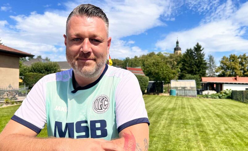 Alexander Bräutigam ist neuer Sponsor beim VFC Plauen. Mit seinem Unternehmen MSB stellt er in dieser Saison die Aufwärmtrikots. Foto: Presseagentur Höfer