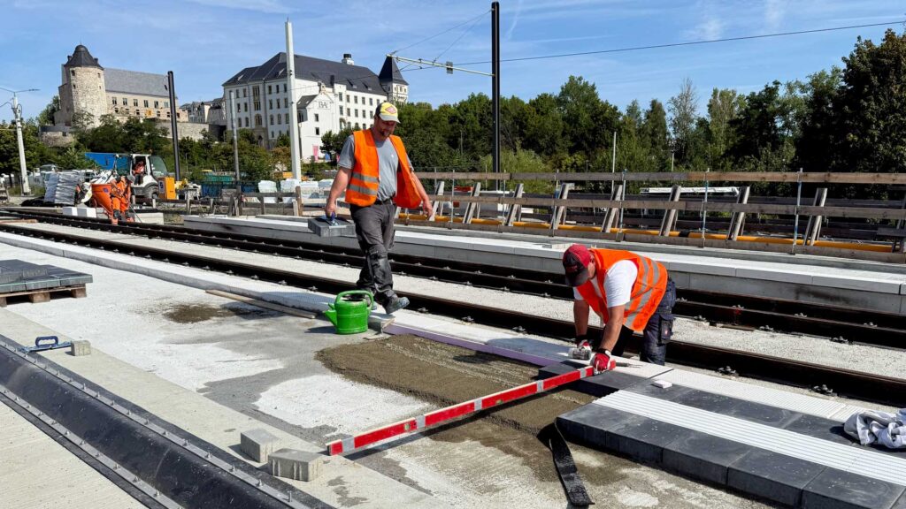 Bauarbeiten an der Neuen Elsterbrücke in Plauen. Foto: A. Hellgoth