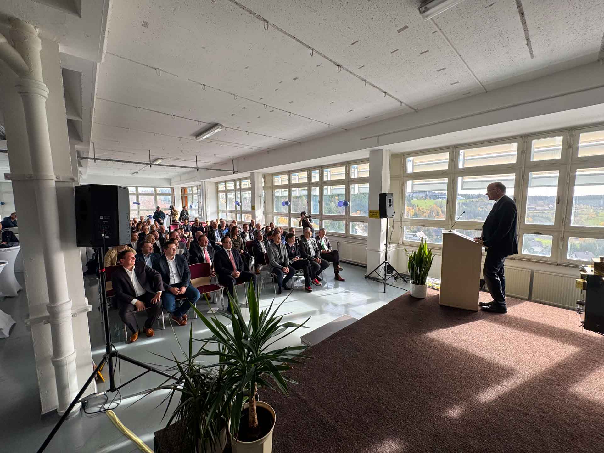 Neuer Aufbruch im Vogtland: OHB übernimmt Technisat-Werk in Schöneck. Foto: M. Reißmann