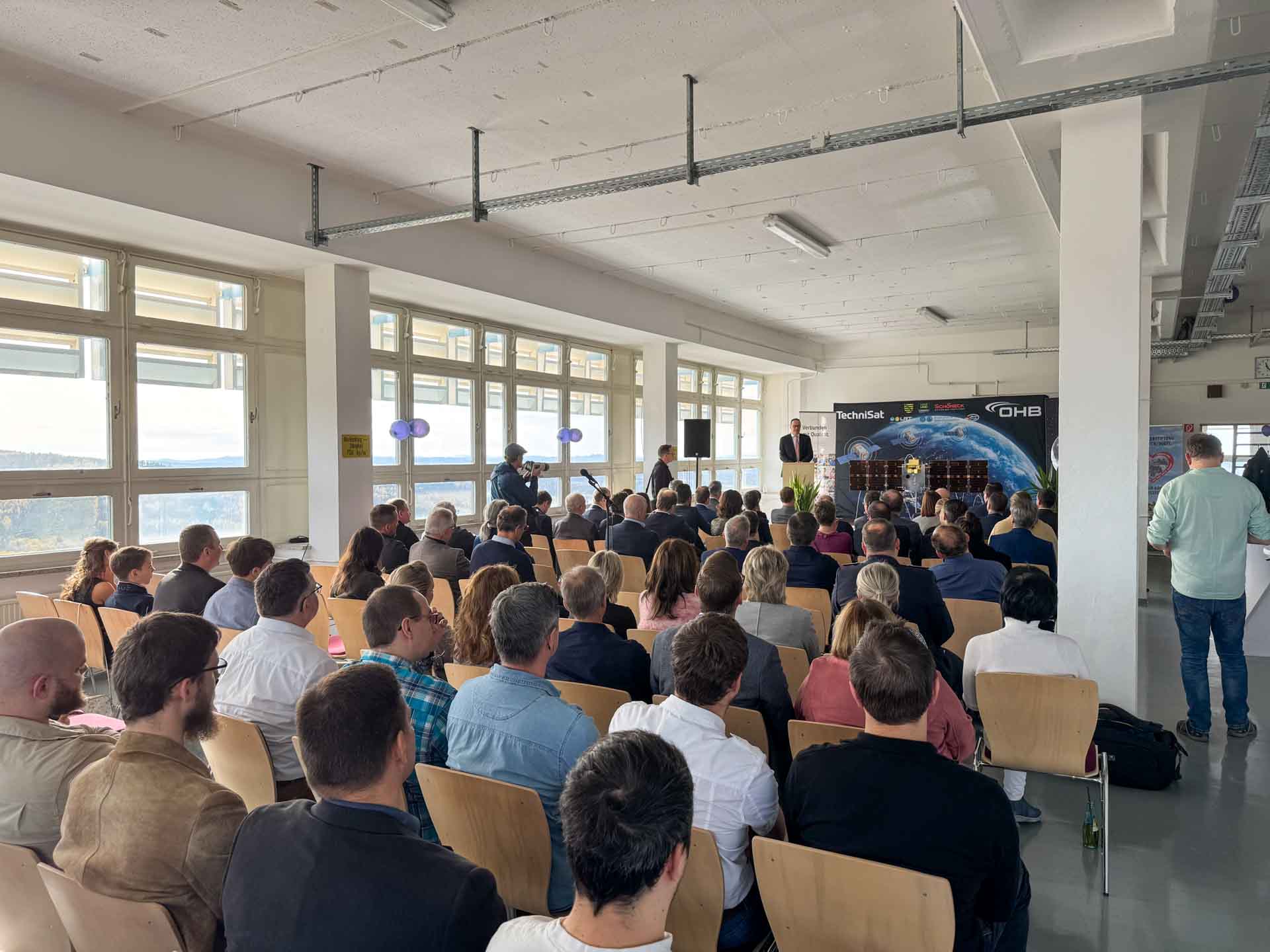 Neuer Aufbruch im Vogtland: OHB übernimmt Technisat-Werk in Schöneck. Foto: M. Reißmann