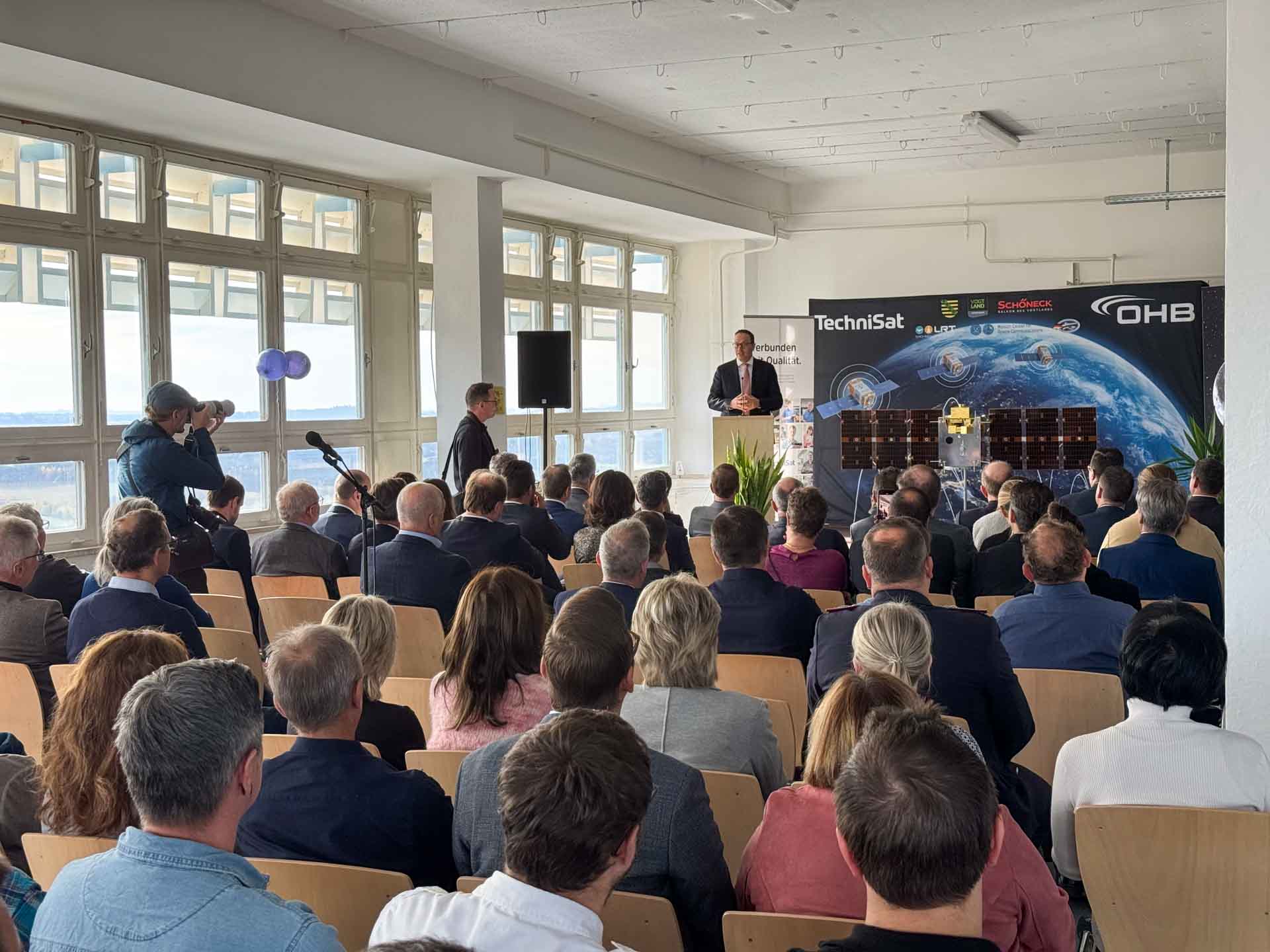 Neuer Aufbruch im Vogtland: OHB übernimmt Technisat-Werk in Schöneck. Foto: M. Reißmann