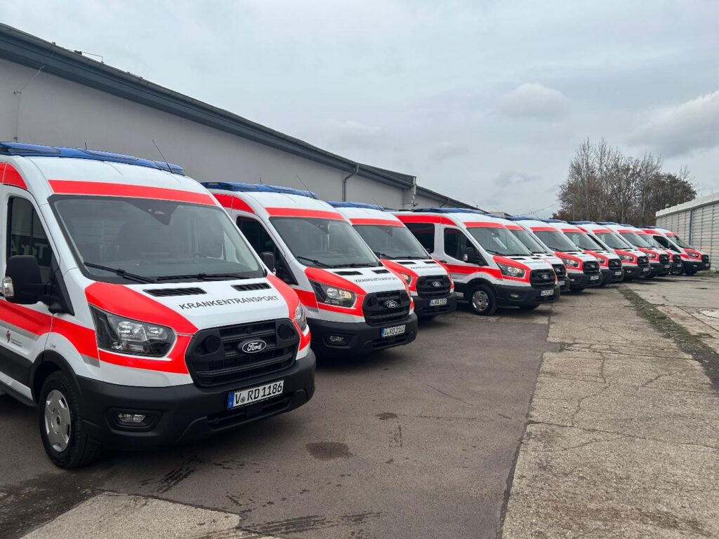 Moderne Krankenwagen ersetzen ältere Fahrzeuge und stärken den qualifizierten Krankentransport. Foto: Rettungszweckverband "Südwestsachsen"