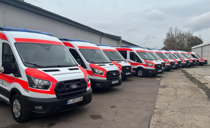 Moderne Krankenwagen ersetzen ältere Fahrzeuge und stärken den qualifizierten Krankentransport. Foto: Rettungszweckverband "Südwestsachsen"