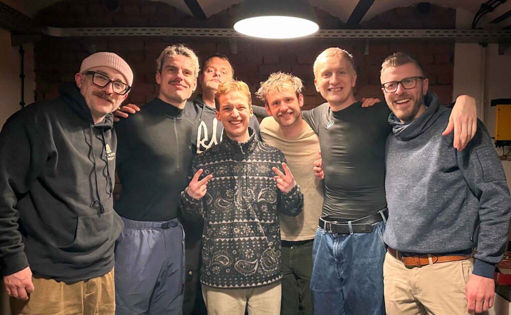 Ein Moment für die Ewigkeit - Das geheime Kraftklub-Konzert von Drochaus. Foto: privat